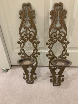2 Metal wall sconces