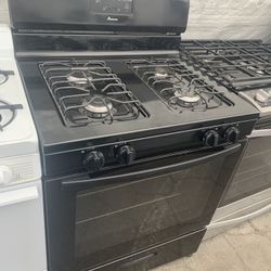 Gas stove Black- Best Deal Or Make Us An Offer!