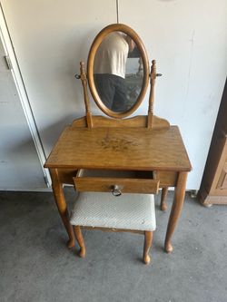 Little table with mirror $35