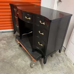 Desk Solid Wood 🪵.