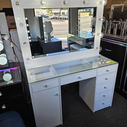 Brand New Vanity 7 Drawers Side Door XL Hollywood Mirror From $699 Now $599