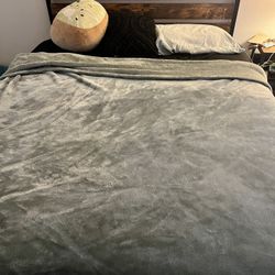 Queen Bed Frame 