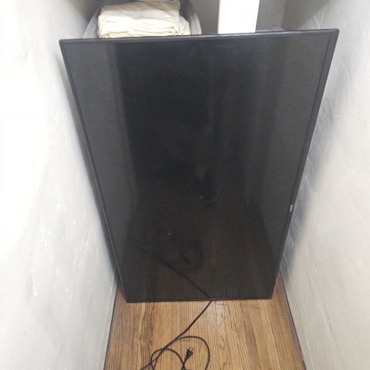 SONY VISIO 56 INCH SMART TV