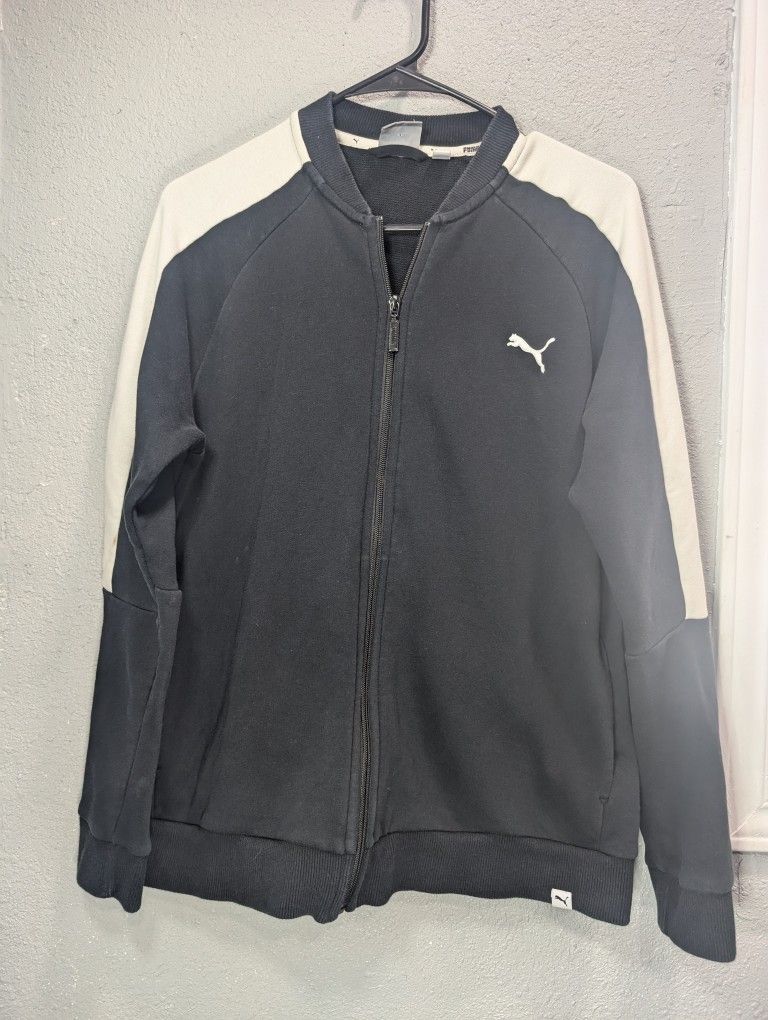 Puma Sweater Size Extra Large