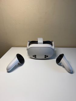 Meta Quest 3S 128GB VR Headset w/ Controllers โ Ready to Play