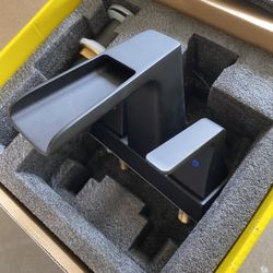 2-Handle Waterfall Bath Lavatory Vanity Faucet with Pop up Sink Drain