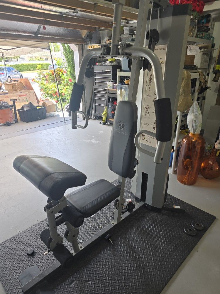 Gold's Gym