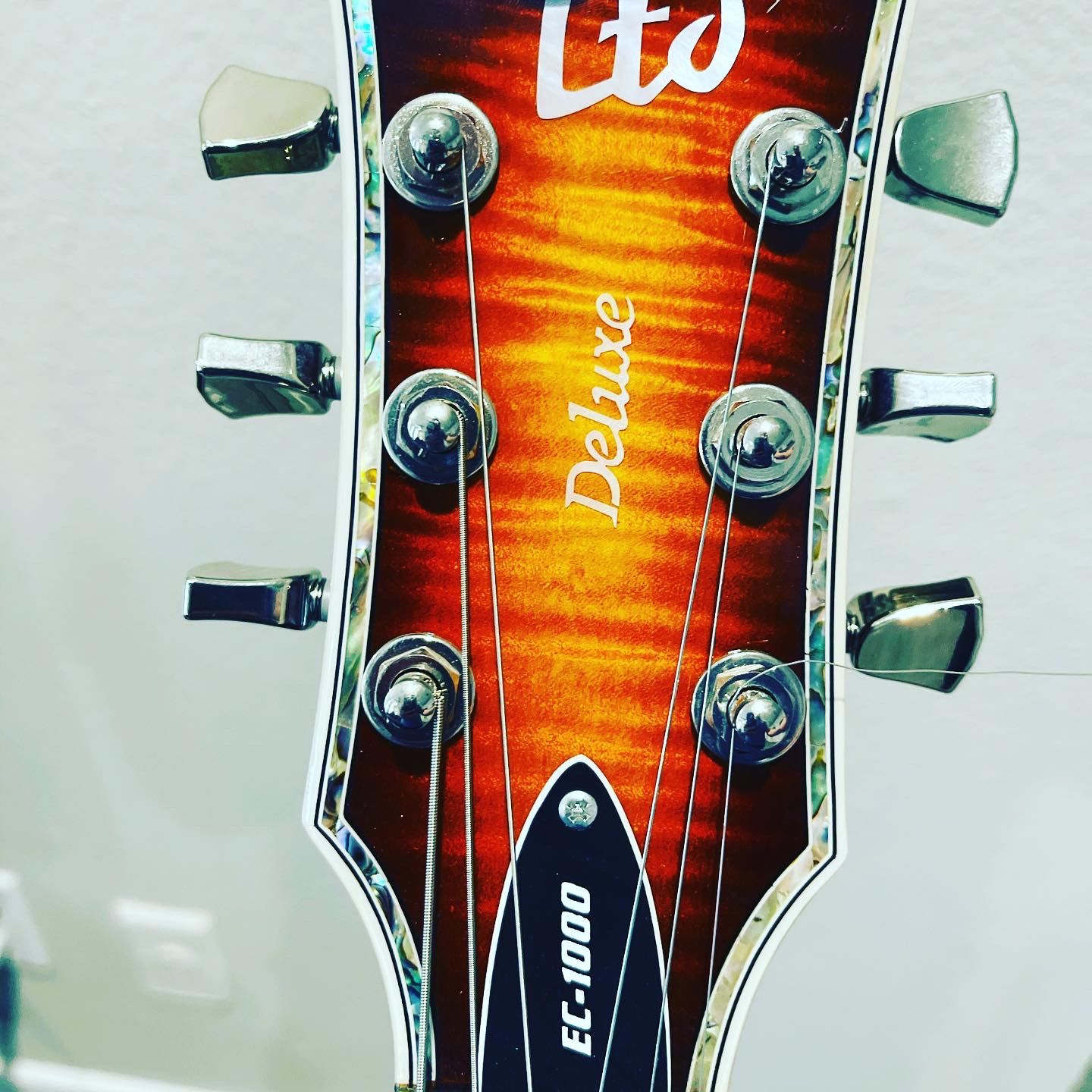 LTD EC-1000 Deluxe