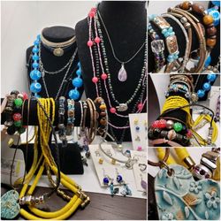 GREAT BUNDLE, VINTAGE, 39 iTEMS, This lot contains, 11 Necklaces, 16 pair of new Earrings, 12 bracelets.#857
