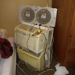 2 AIR CONDITIONERS