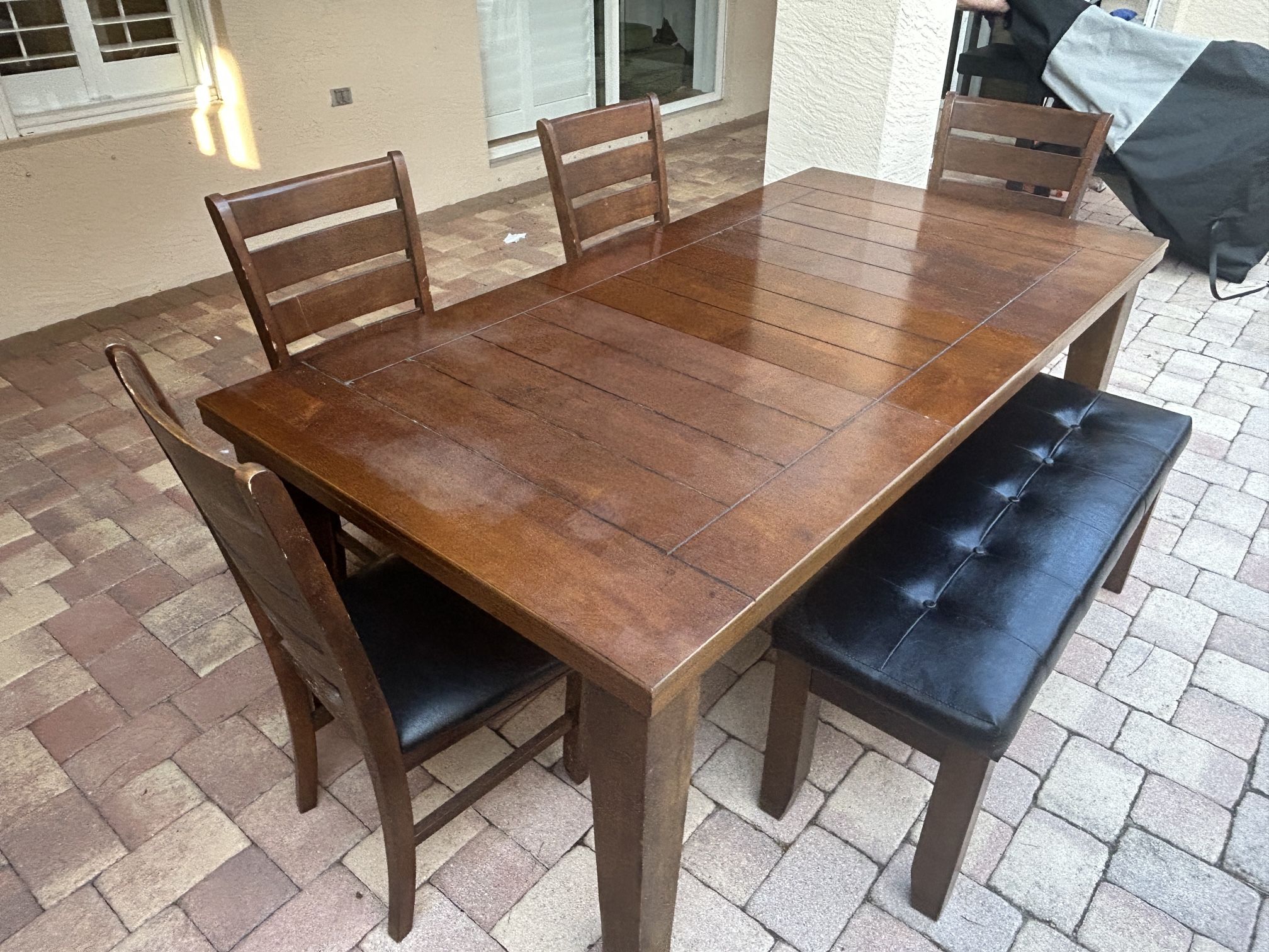 Dining table- Seats 6-7