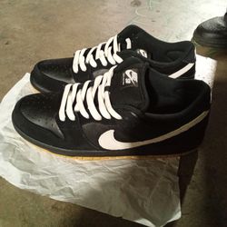 ***Nike SB Dunks Low Pro size 10.5 Men's***