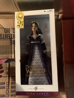 Dolls of the World renaissance