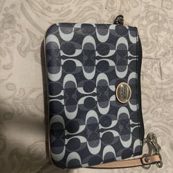 Woman’s Coach Wallet