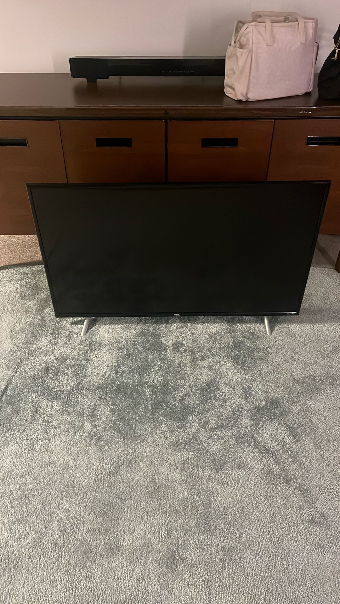 43” 4K TCL Roku Tv