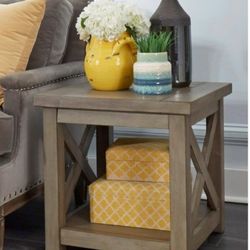 End Table 22in NEW SOILD WOOD 