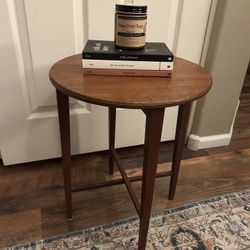 Small side/end Table 