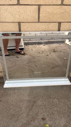 Vanity Mirror w/ Bluetooth stereo!