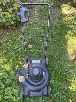 Black & Decker LM100 corded electric lawn mower