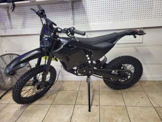 Electric Dirt Bike Matte Black