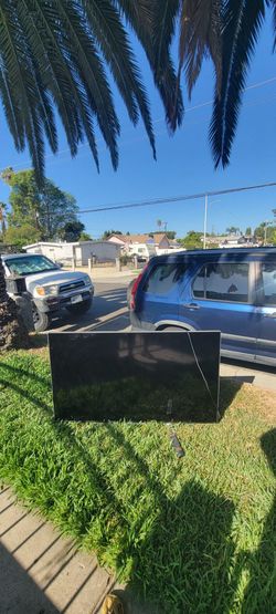 Sharp 60" tv