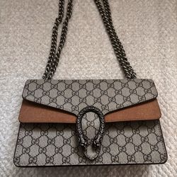 Gucci shoulder bag