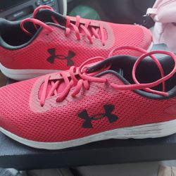 Under Armour Men's Athletic Shoes Sz. 9.5