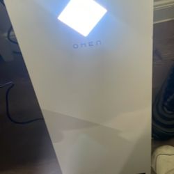 OMEN 25L GAMING COMPUTER 