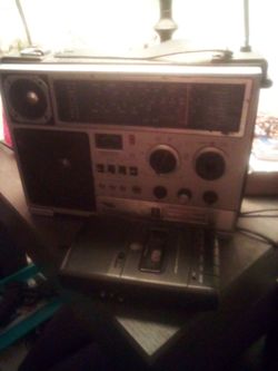 Vintage radio