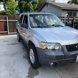 2007 ford escape silver suv