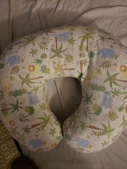 Baby items, equipment Moby, Boppy, jumper, bathtub