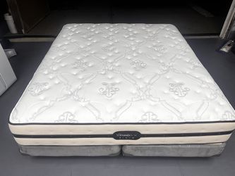 Beautyrest Black King Bed