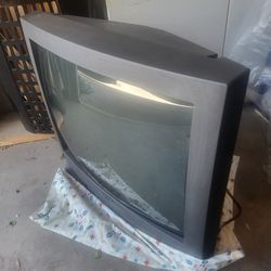 32 In. Sanyo TV