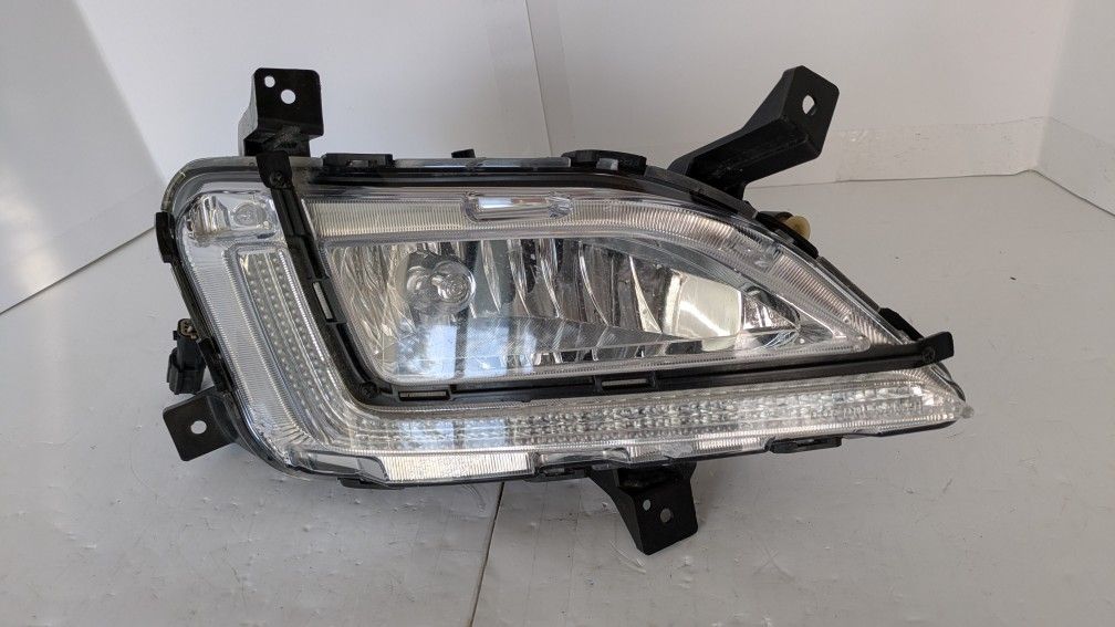2019-2021 OEM Hyundai Tucson RH Passanger Side Fog Light DRL