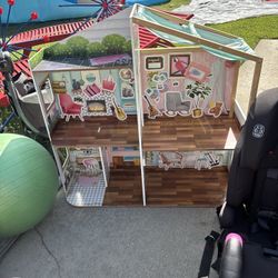 Doll House - Monrovia 