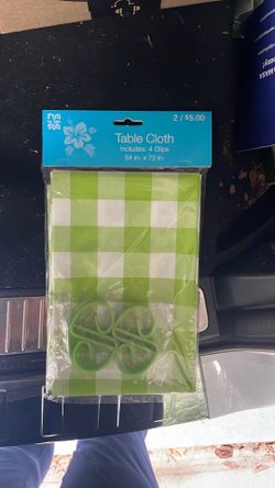 Vinyl plastic tablecloth