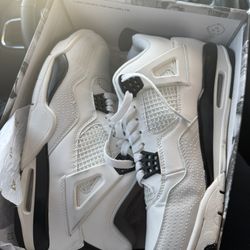 Jordan 4 Flight Club