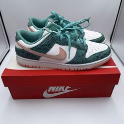 Nike Dunk Low Tropical Twist Snakeskin Size 11 Mens