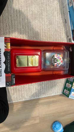 Fao Schwartz vending machine