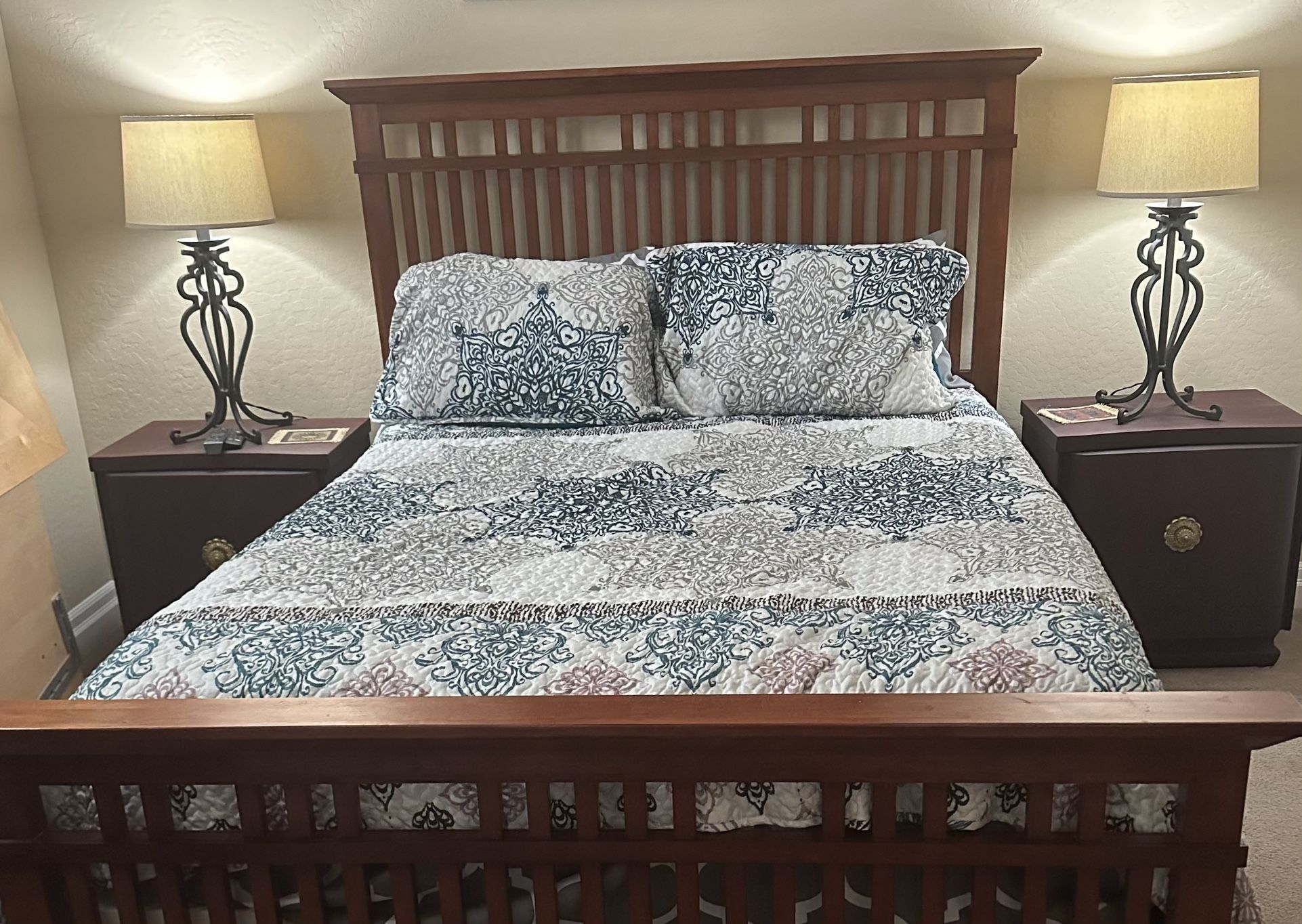 Queen Mission Style Bed Frame w/Headboard and Footboard