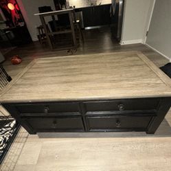 Coffee Table With Storage 