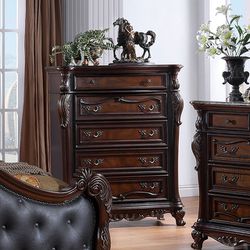 Beautiful Brand New Victorian Style Chest Very Big And Heavy