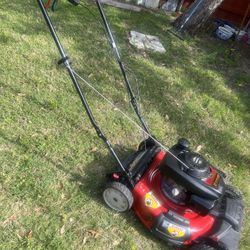 HONDA/TROY-BILT Self-Propelled Mower. No with grass bag.