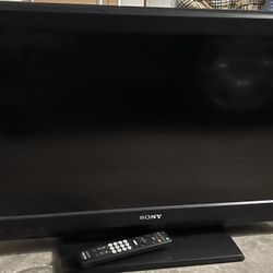 Sony 33 Inch TV With Remote
