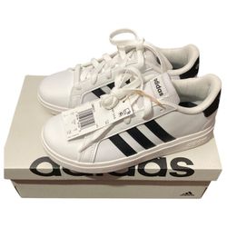 NEW $55 Adidas Grand Court 2.0 Kids Sneakers - Size 1