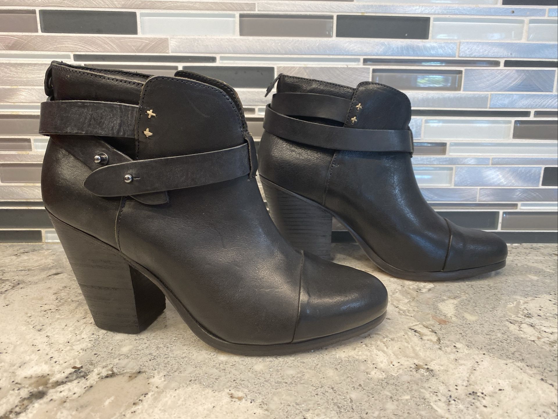 Rag & Bone Harrow Ankle Black Leather Heeled Boot Bootie Size 39 US 8
