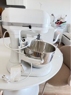 KitchenAid Professional 600 Mixer + Slicer/Shredder Attachments