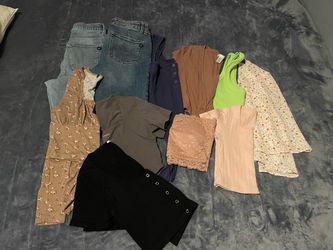 Women/teen/assorted clothes/ size small