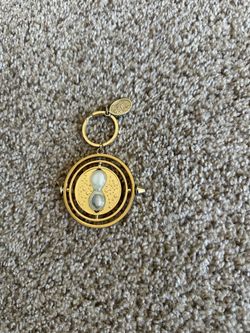 Harry Potter Time Turner Keychain Spinner Hourglass Wizarding World Gold Tone