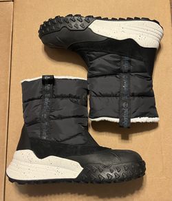 Timberland Moriah Range Pull On Boots A63BP Black/White - Women Size 9.5 - NEW